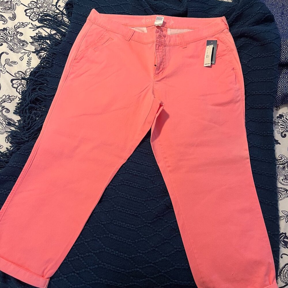 NWT Old Navy Coral Slim BF Cropped Chino, sz 16